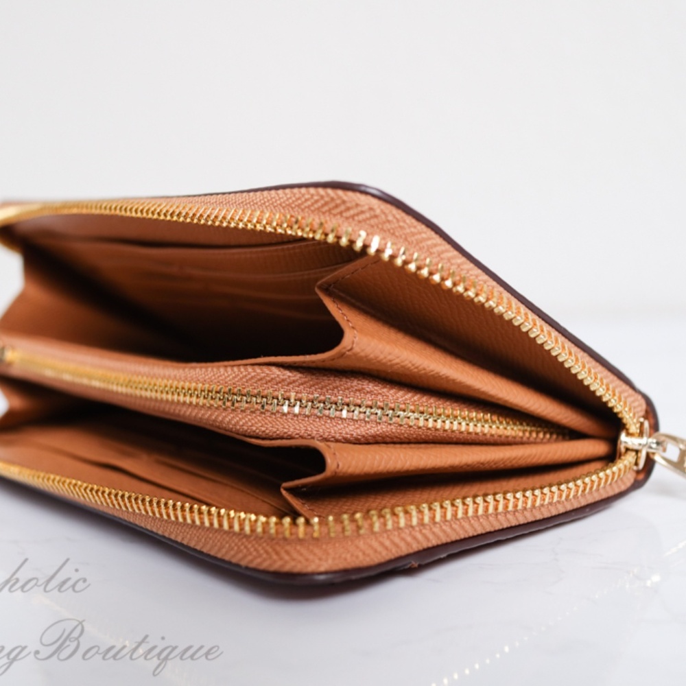 NWT Coach Leather Accordion Zip Wallet/Wristlet - Picture 7 of 8